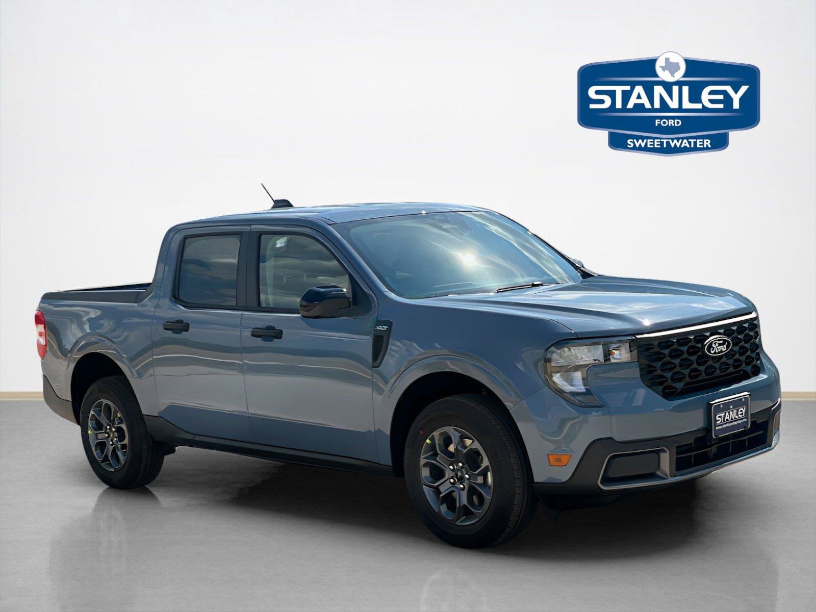 New 2026 Ford Maverick XLT w/ XLT Luxury Package FWD image 1