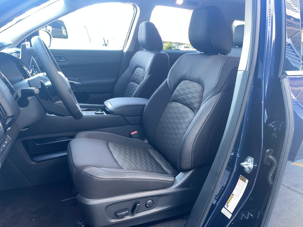 New 2026 Nissan Pathfinder SV AWD/4WD image 10