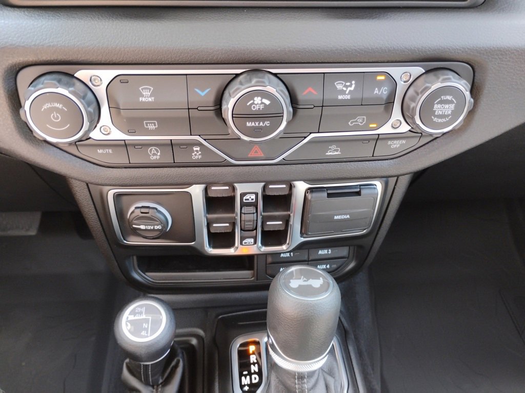 New 2025 Jeep Wrangler Sport S image 21