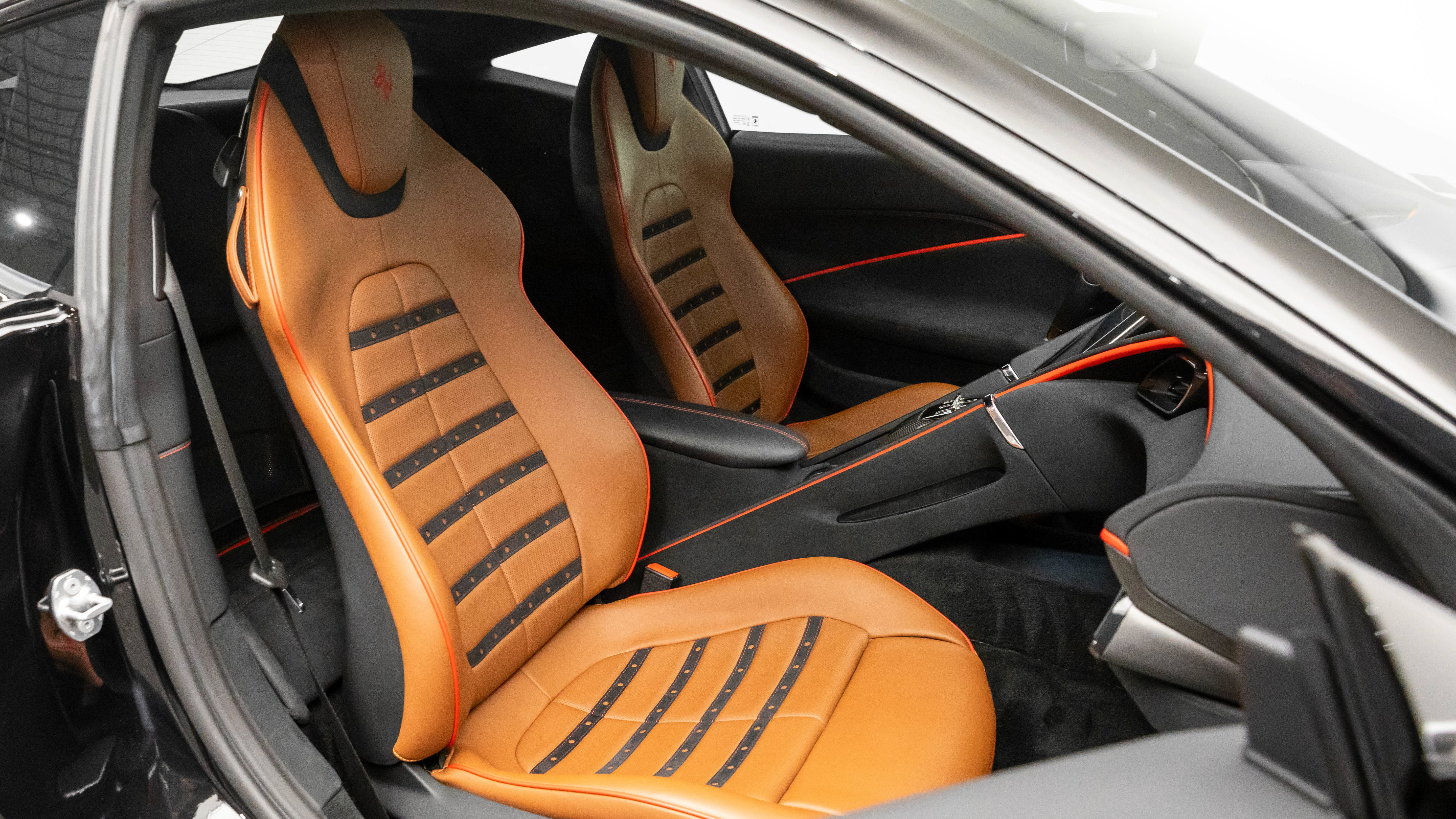 Used 2021 Ferrari Roma RWD image 46