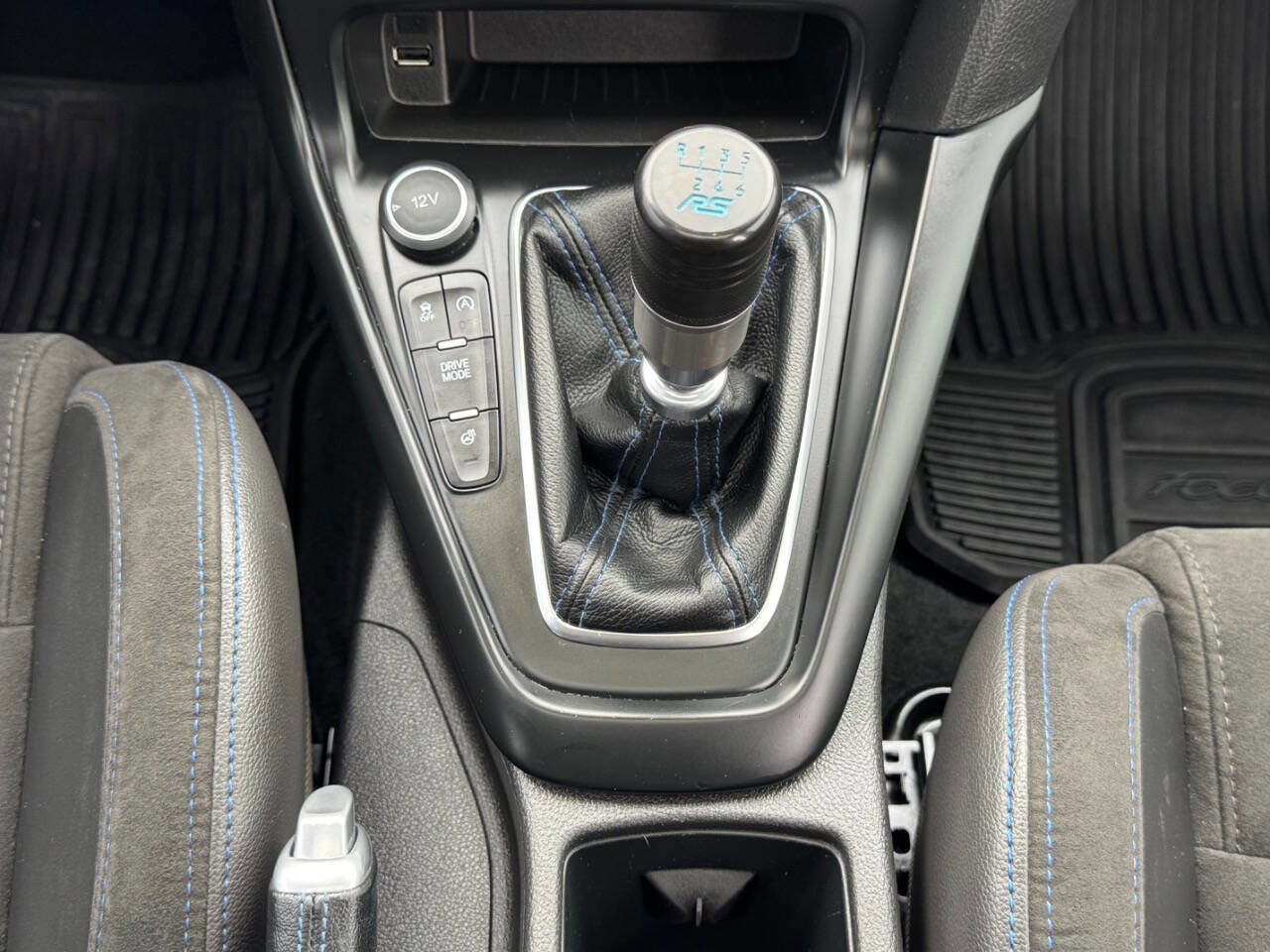 Used 2017 Ford Focus RS AWD/4WD image 10