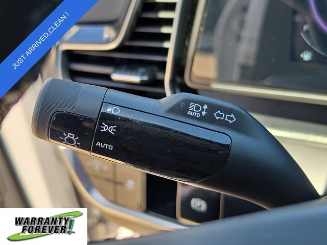 Used 2025 Kia Sportage EX FWD image 22
