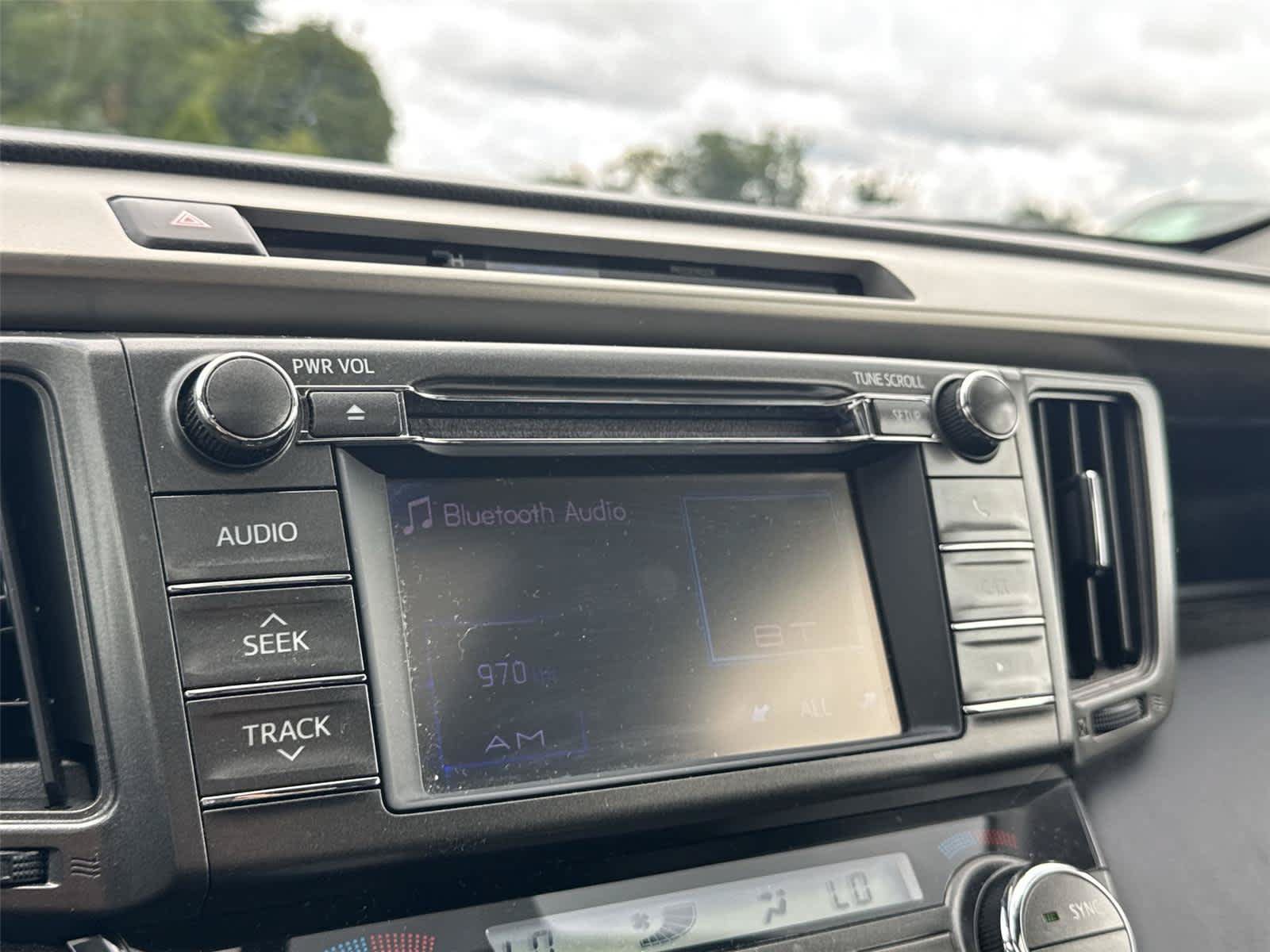 Used 2013 Toyota RAV4 XLE AWD/4WD image 25