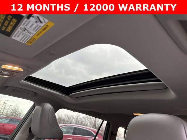 Used 2021 Toyota Highlander XLE image 16