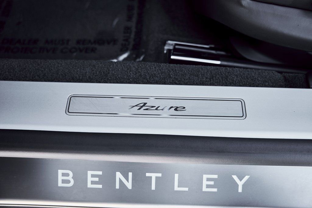 Used 2023 Bentley Flying Spur V8 image 37