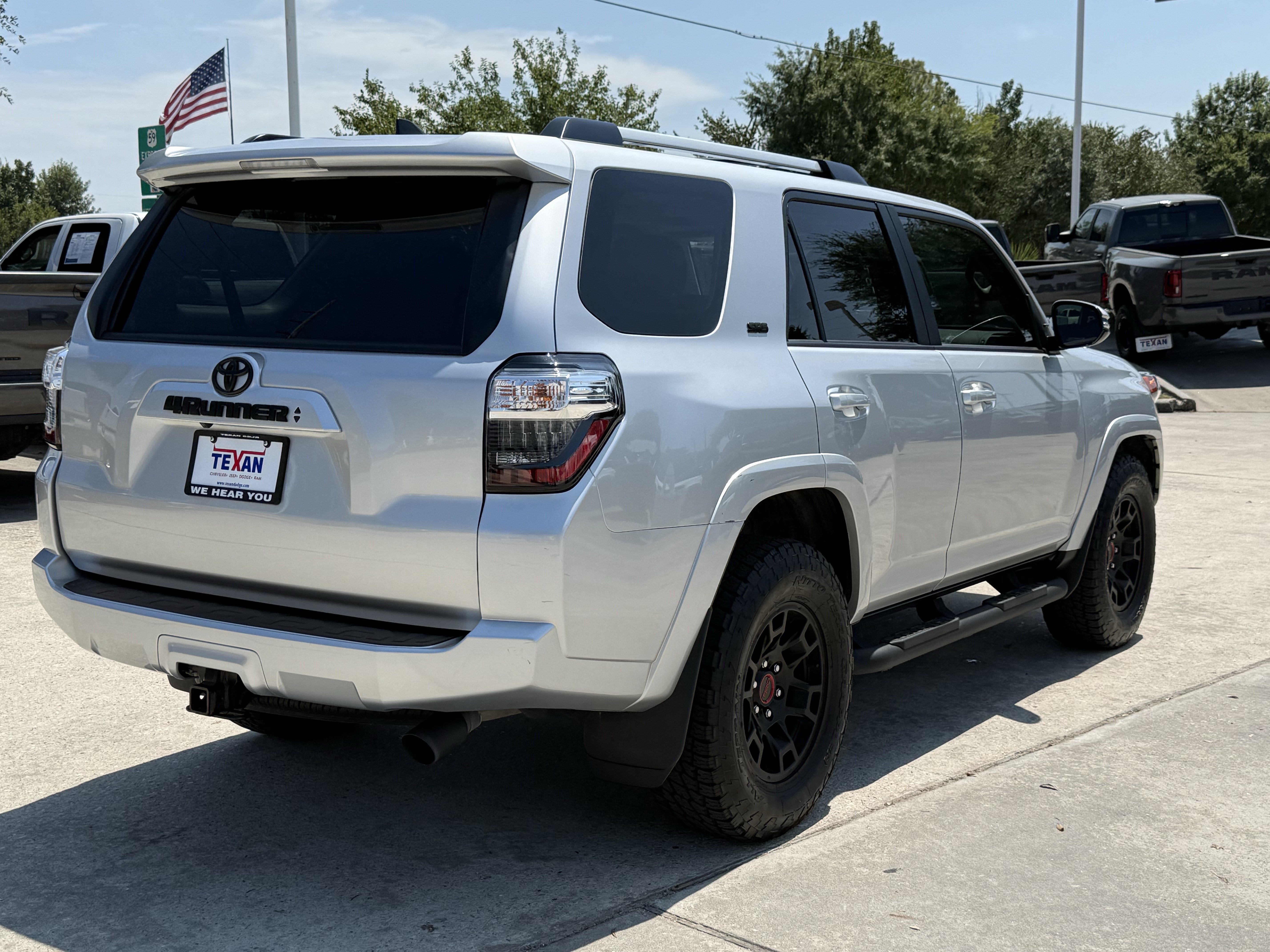 Used 2024 Toyota 4Runner SR5 Premium w/ Moonroof Package RWD image 5