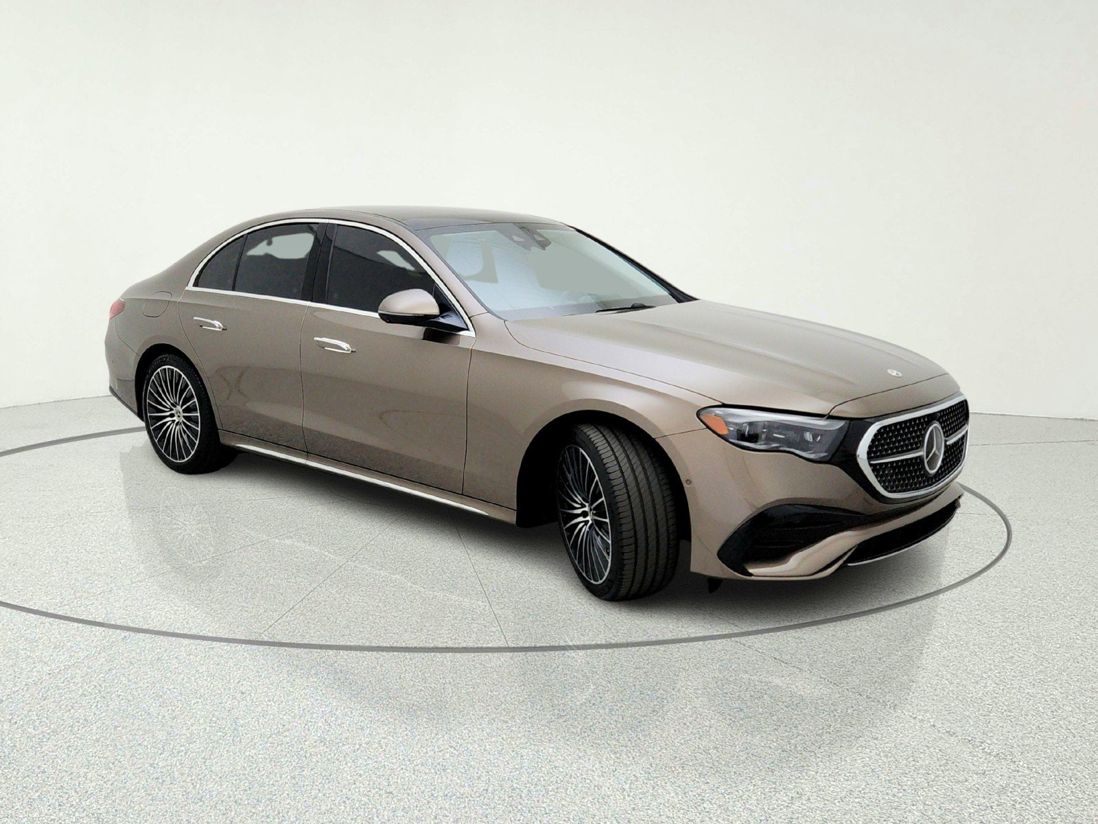 Used 2024 Mercedes-Benz E 350 4MATIC Sedan w/ Driver Assistance Package image 5