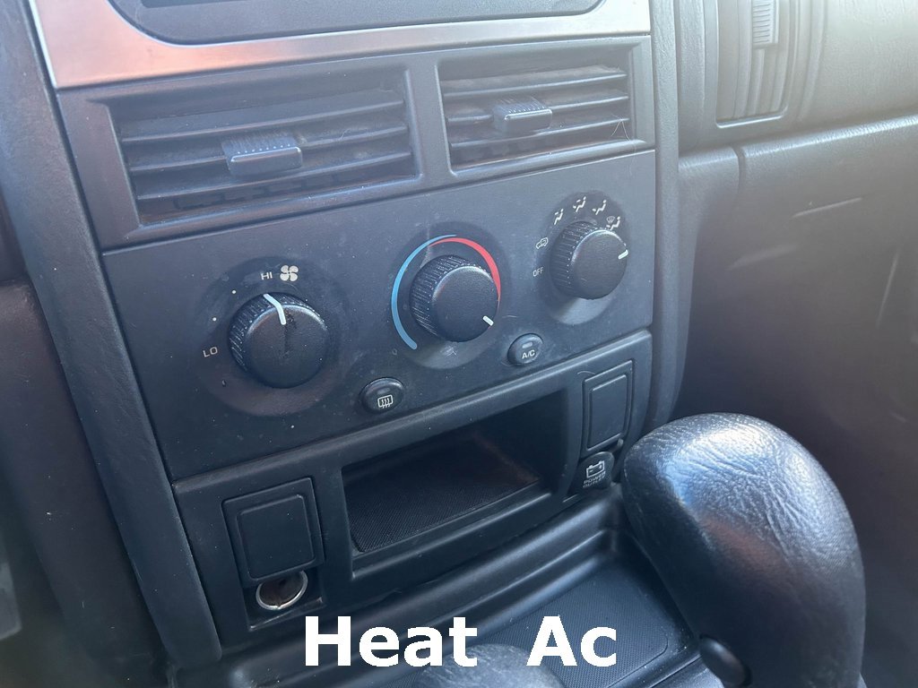 Used 2004 Jeep Grand Cherokee Laredo w/ Convenience Group image 20