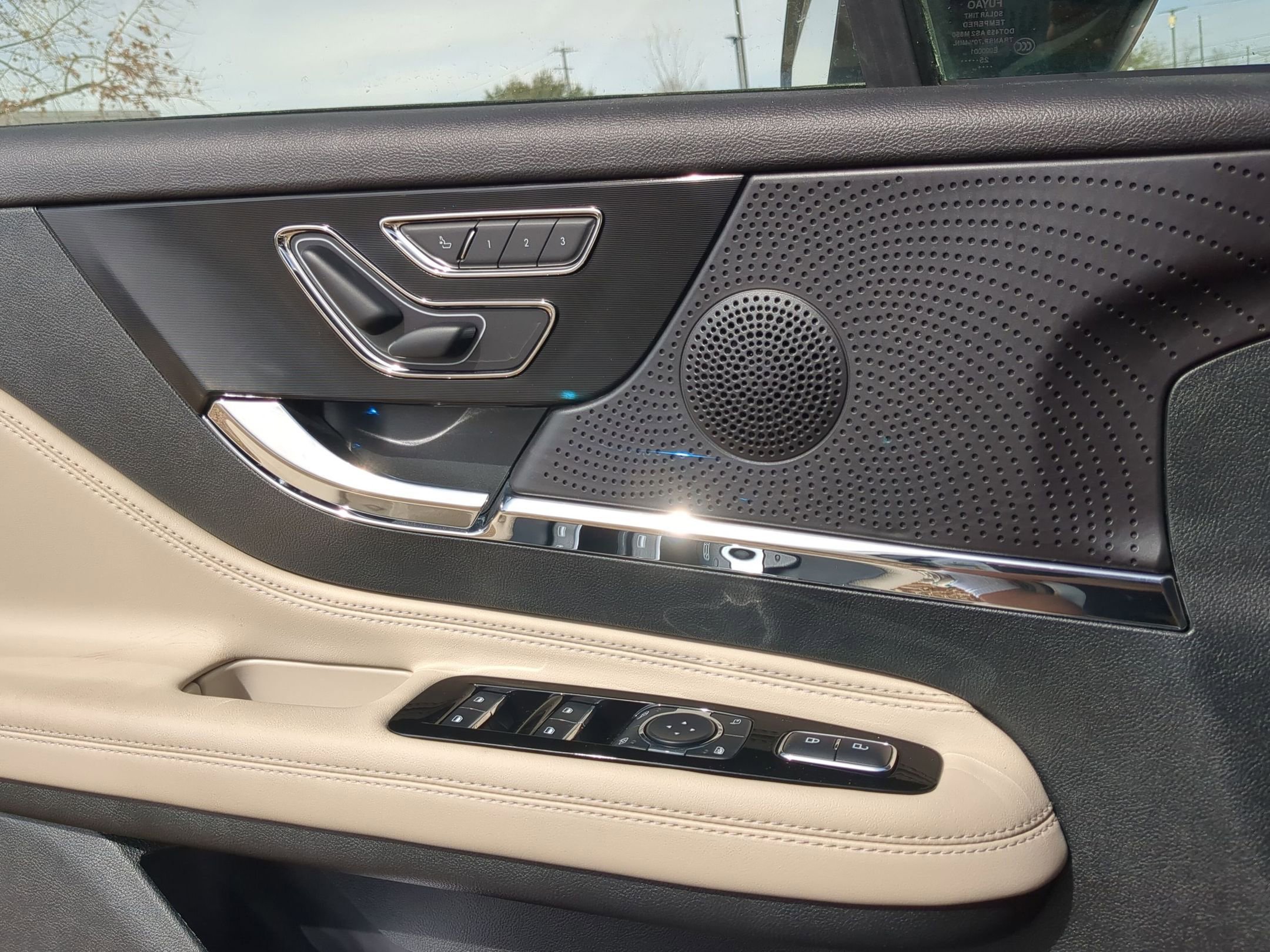 New 2026 Lincoln Corsair Reserve w/ Jet Appearance Package image 12