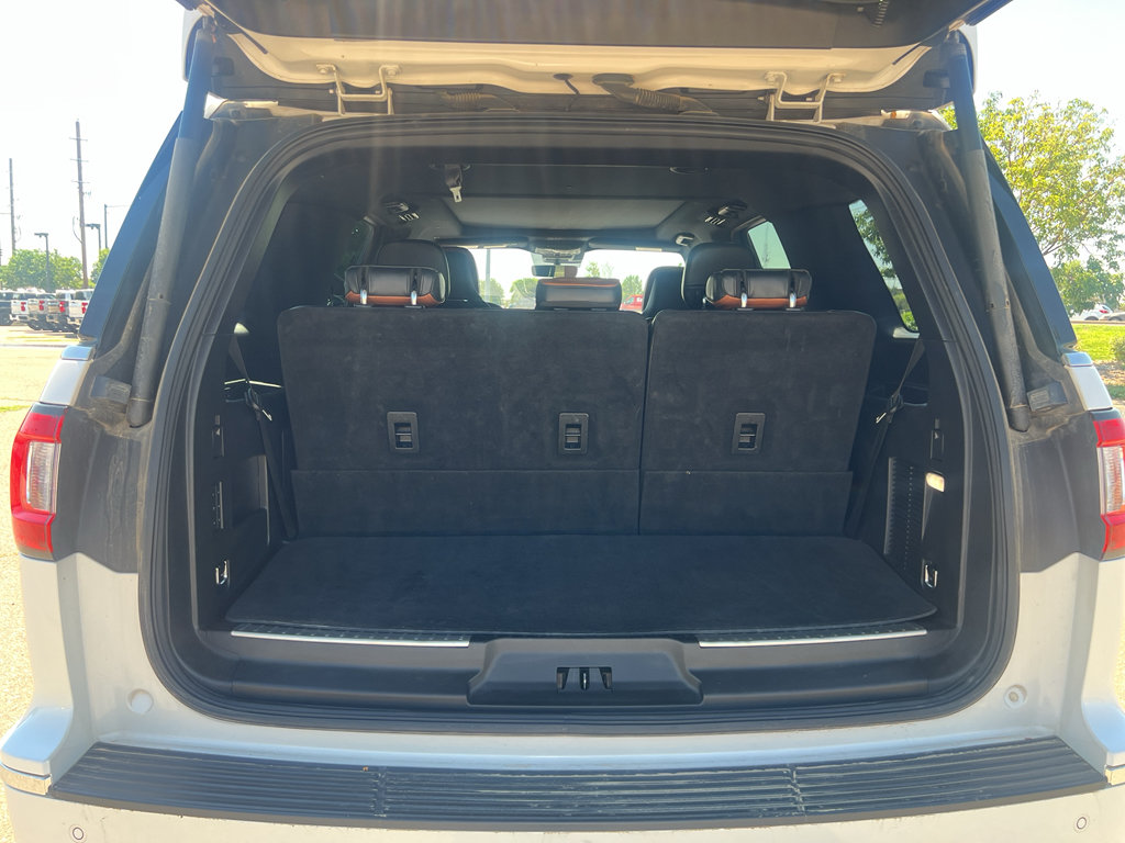 Used 2019 Lincoln Navigator Reserve w/ Cargo Package AWD/4WD image 19