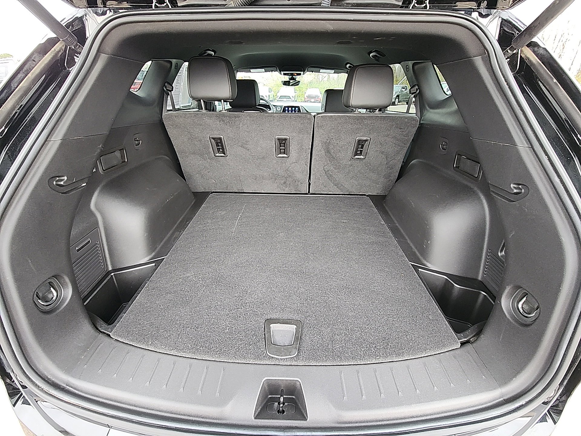 Certified 2022 Chevrolet Blazer Premier w/ Driver Confidence II Package image 32