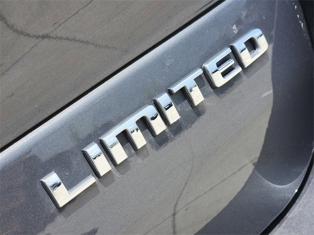 Used 2022 Jeep Grand Cherokee L Limited image 13
