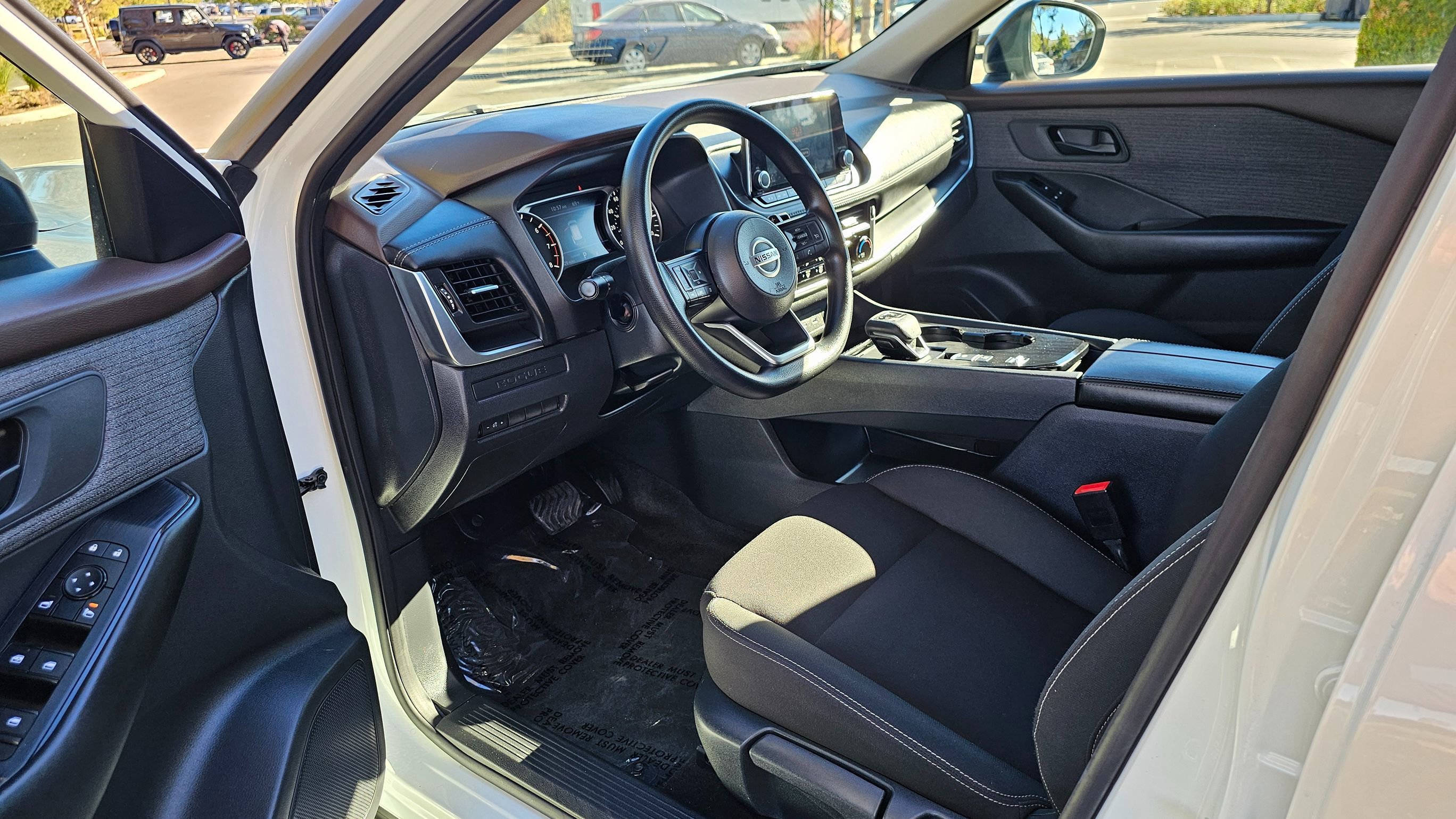 Used 2023 Nissan Rogue S FWD image 13