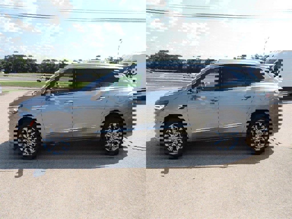 Certified 2023 Buick Enclave Avenir w/ Avenir Technology Package image 8