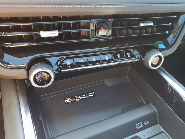 Used 2025 Chevrolet Tahoe LT w/ Comfort Package image 28