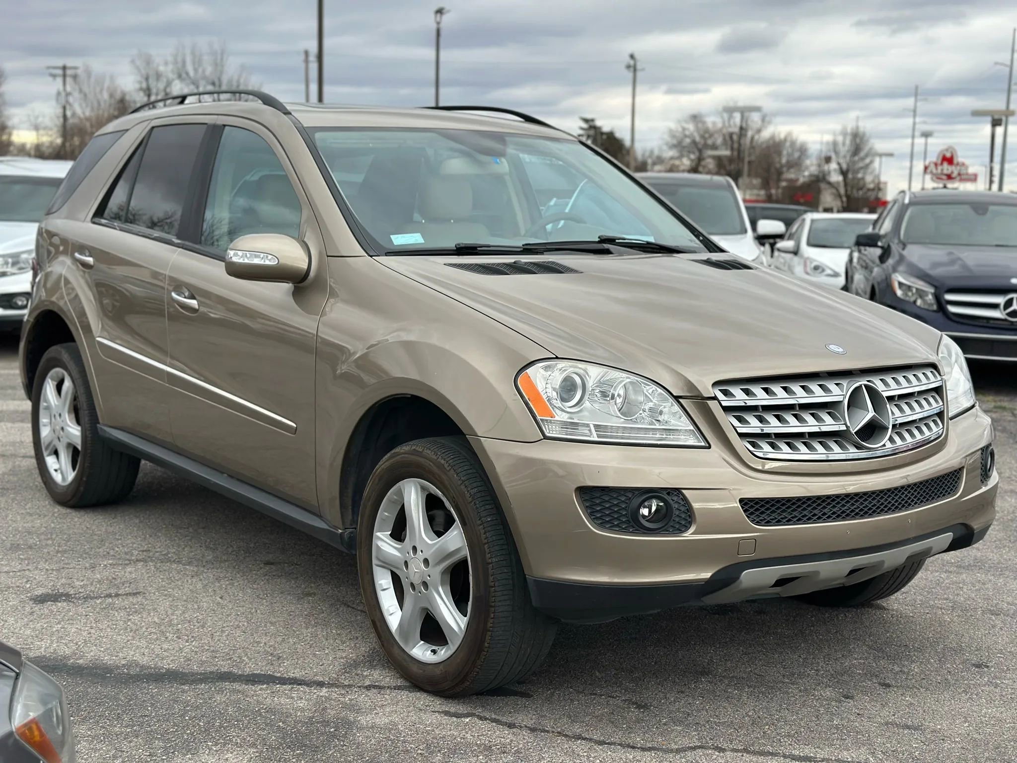 Used 2008 Mercedes-Benz ML 350 4MATIC image 4