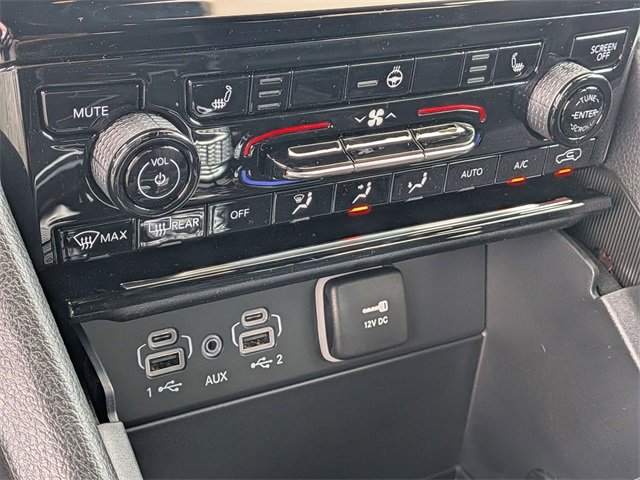 New 2025 Jeep Grand Cherokee Limited w/ Black Appearance Package image 21