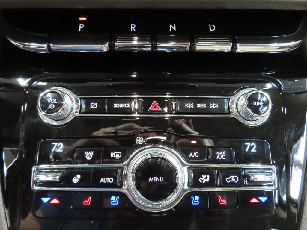 Used 2020 Lincoln Corsair Reserve AWD/4WD image 63