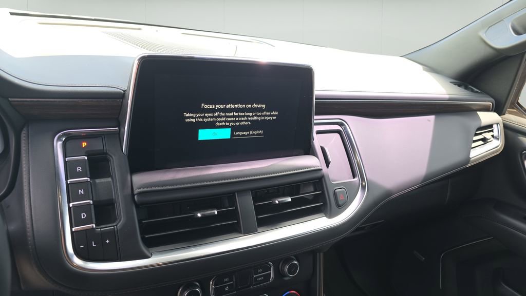Used 2024 Chevrolet Suburban High Country AWD/4WD image 15