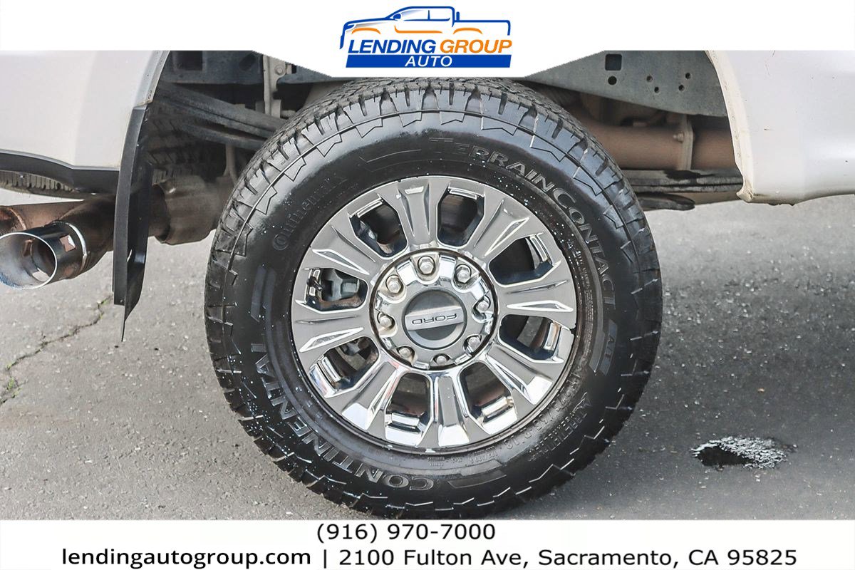 Used 2017 Ford F250 Lariat w/ Chrome Package image 10