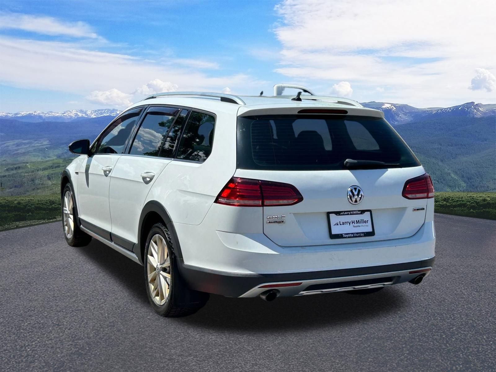 Used 2019 Volkswagen Golf Alltrack S AWD/4WD image 3