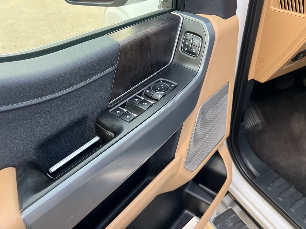 Used 2023 Ford F150 Lariat image 12