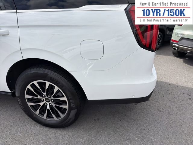 Used 2025 Ford Expedition Platinum image 10
