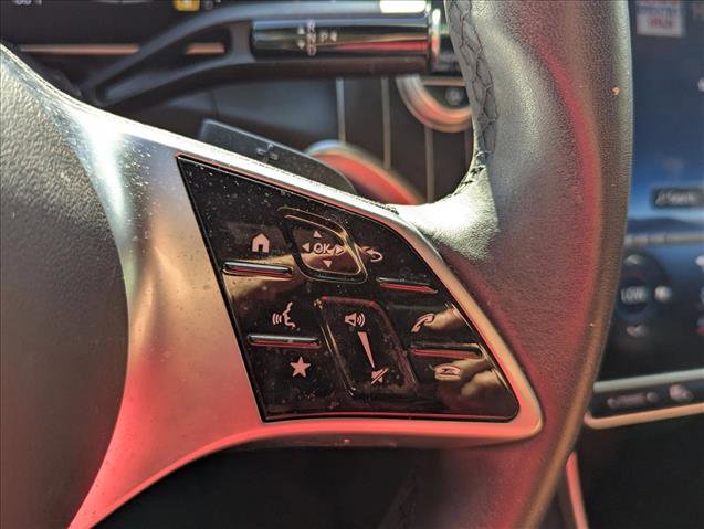 Used 2023 Mercedes-Benz GLC 300 4MATIC image 11