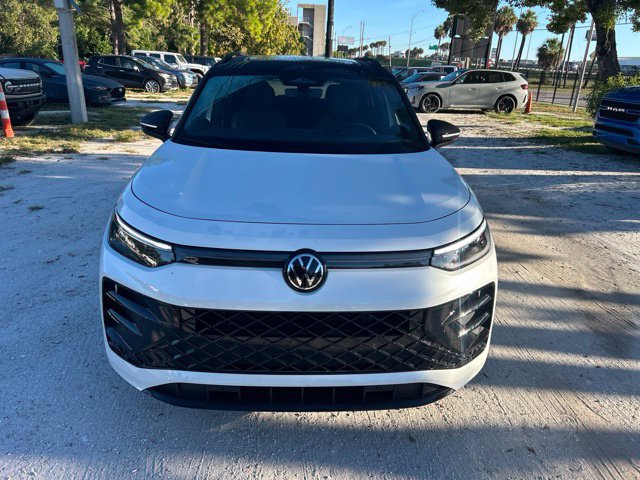Used 2026 Volkswagen Tiguan SE R-Line FWD image 15