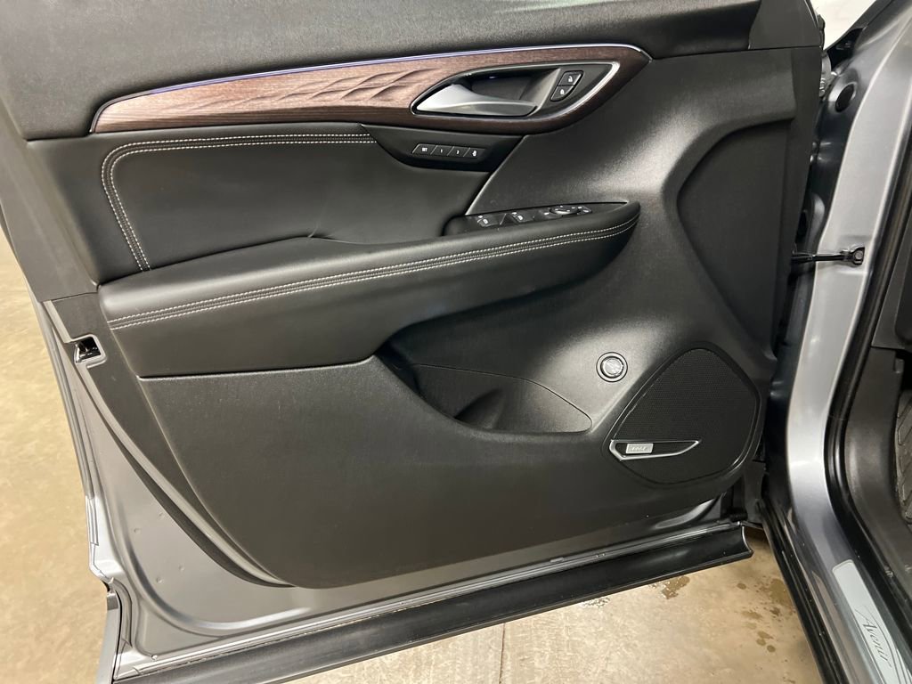 Certified 2021 Buick Envision Avenir w/ Technology Package II image 15