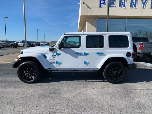 Used 2024 Jeep Wrangler Unlimited Sahara w/ Technology Group image 8