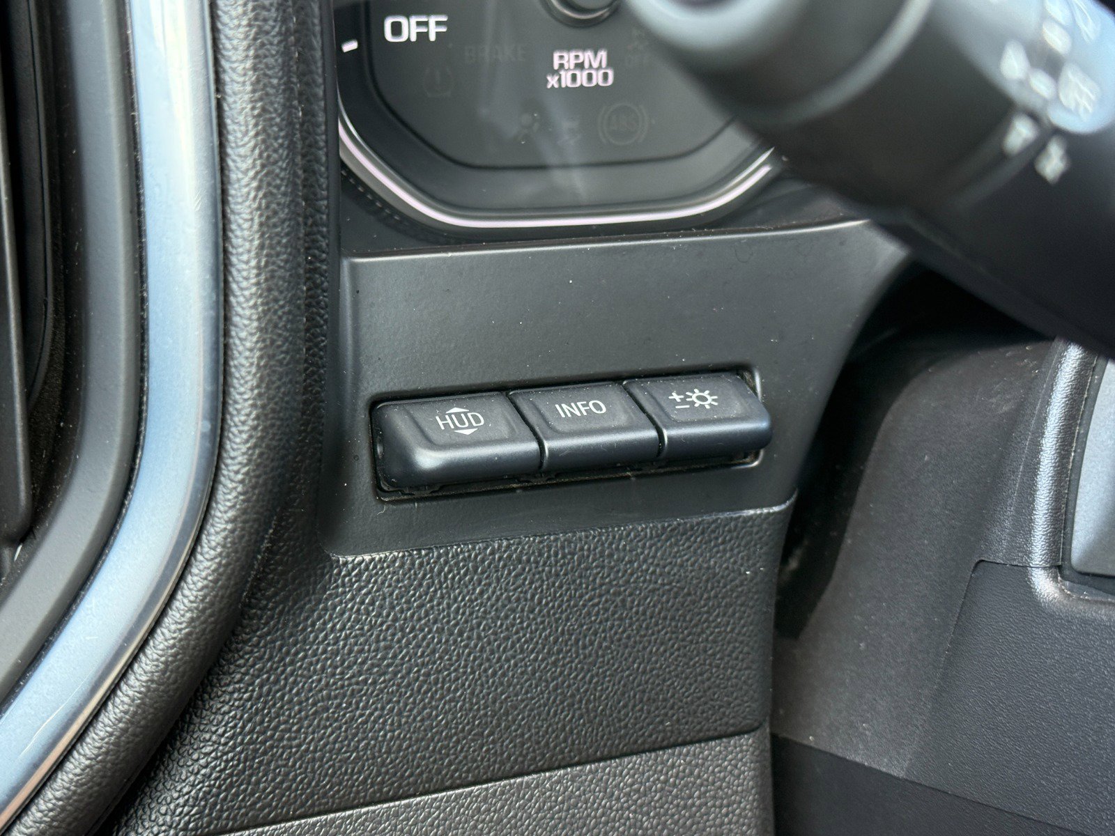 Certified 2020 GMC Sierra 1500 Denali w/ Denali Ultimate Package image 35