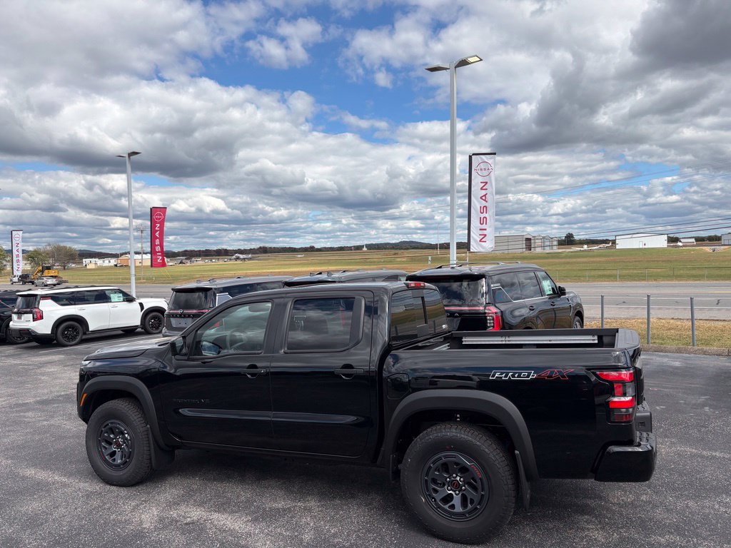 New 2027 Nissan Frontier PRO-4X w/ Pro Premium Package AWD/4WD image 9
