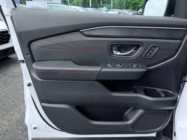 New 2026 Honda Pilot Black Edition image 15