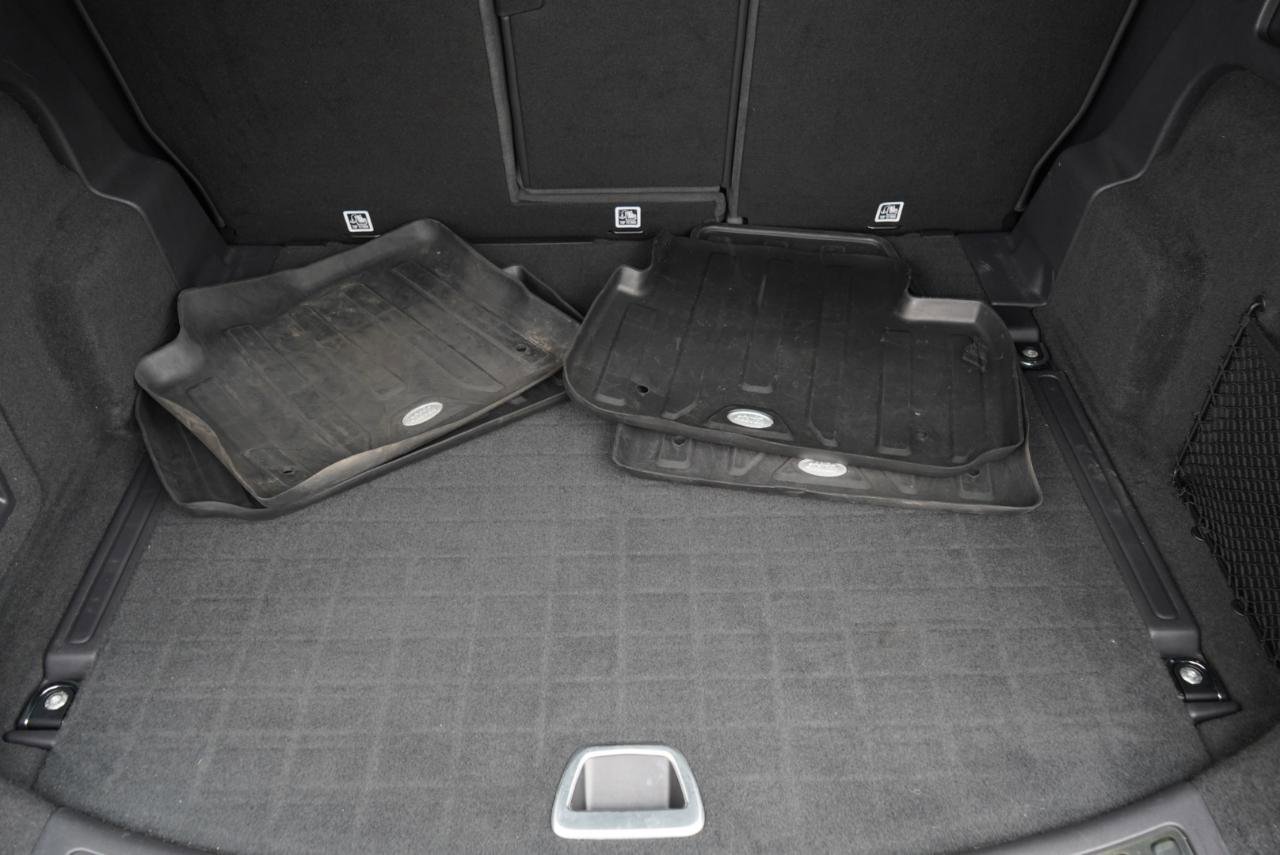 Used 2017 Land Rover Discovery Sport HSE Luxury image 58