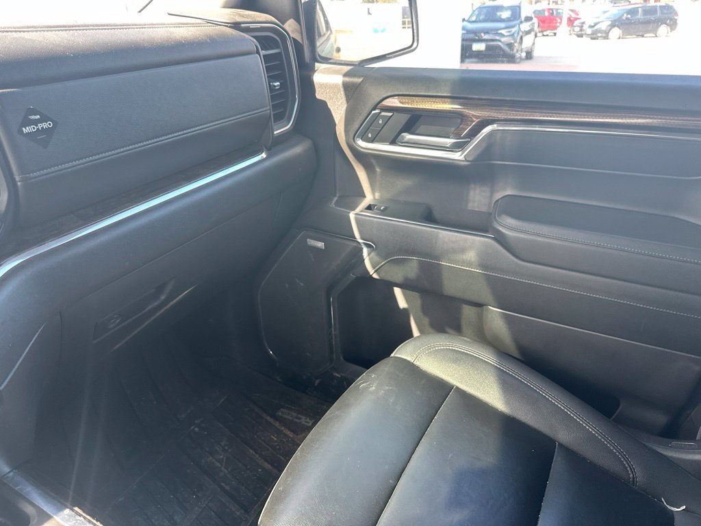 Used 2024 Chevrolet Silverado 1500 RST w/ Convenience Package II AWD/4WD image 44