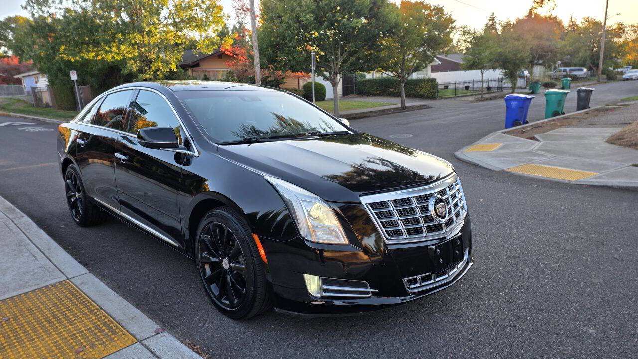 Used 2013 Cadillac XTS Luxury w/ Driver Awareness Package image 3