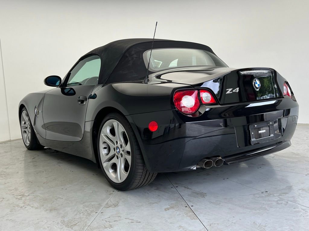 Used 2005 BMW Z4 3.0i RWD image 8