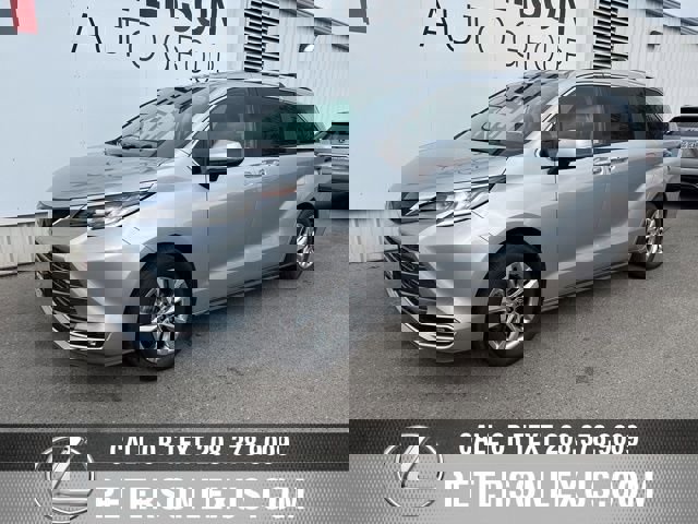 Used 2022 Toyota Sienna Limited AWD/4WD image 8