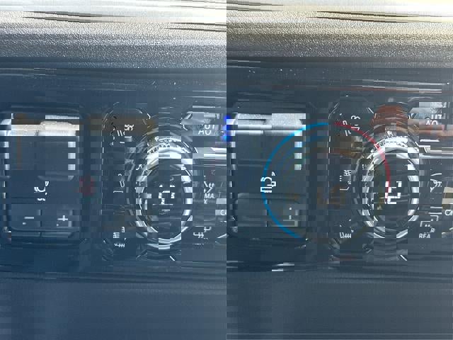 New 2025 GMC Sierra 2500 SLT w/ SLT Premium Package image 19