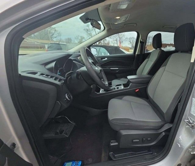 Used 2018 Ford Escape SE w/ SE Sync 3 Package image 5