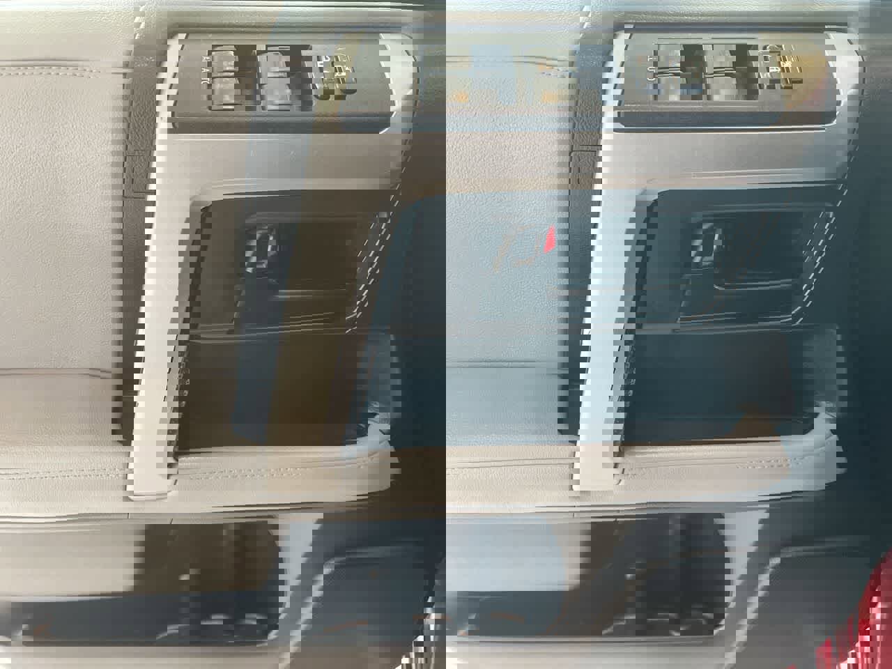 Used 2013 Toyota 4Runner SR5 w/ Premium Pkg w/3rd Row Seat image 13