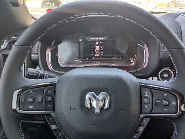 New 2026 RAM 1500 Laramie AWD/4WD image 31