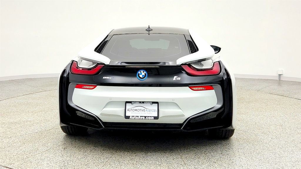 Used 2015 BMW i8 image 6