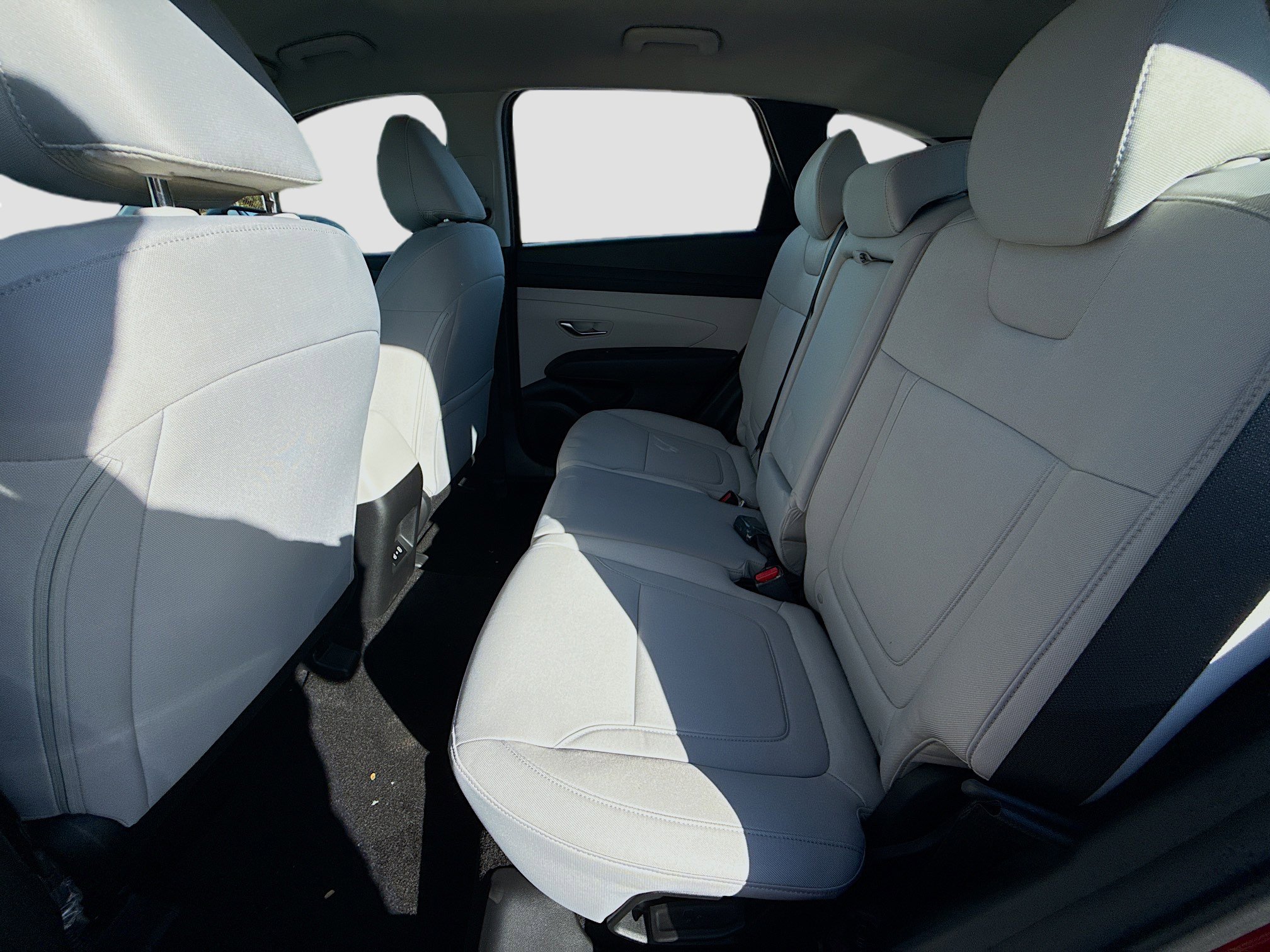 New 2026 Hyundai Tucson SE image 17