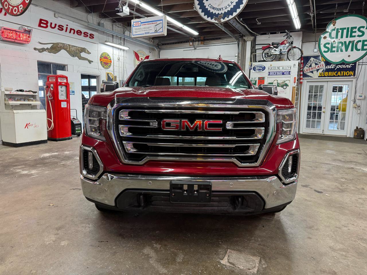 Used 2019 GMC Sierra 1500 SLT w/ SLT Premium Plus Package image 8
