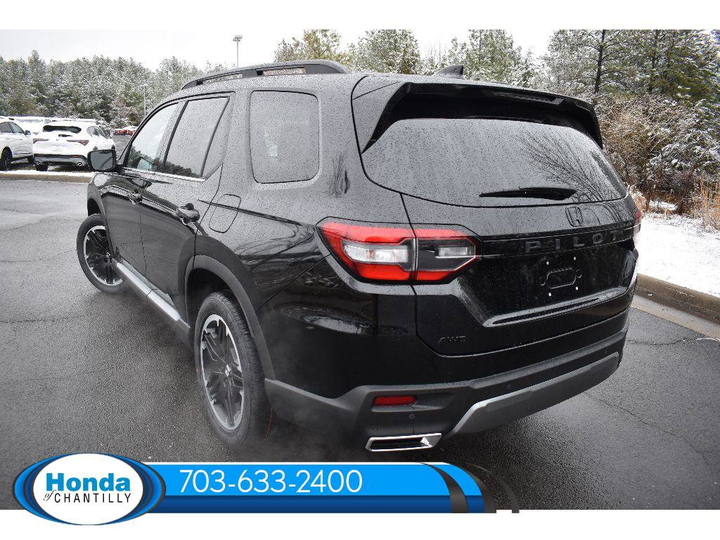 New 2026 Honda Pilot Touring image 5