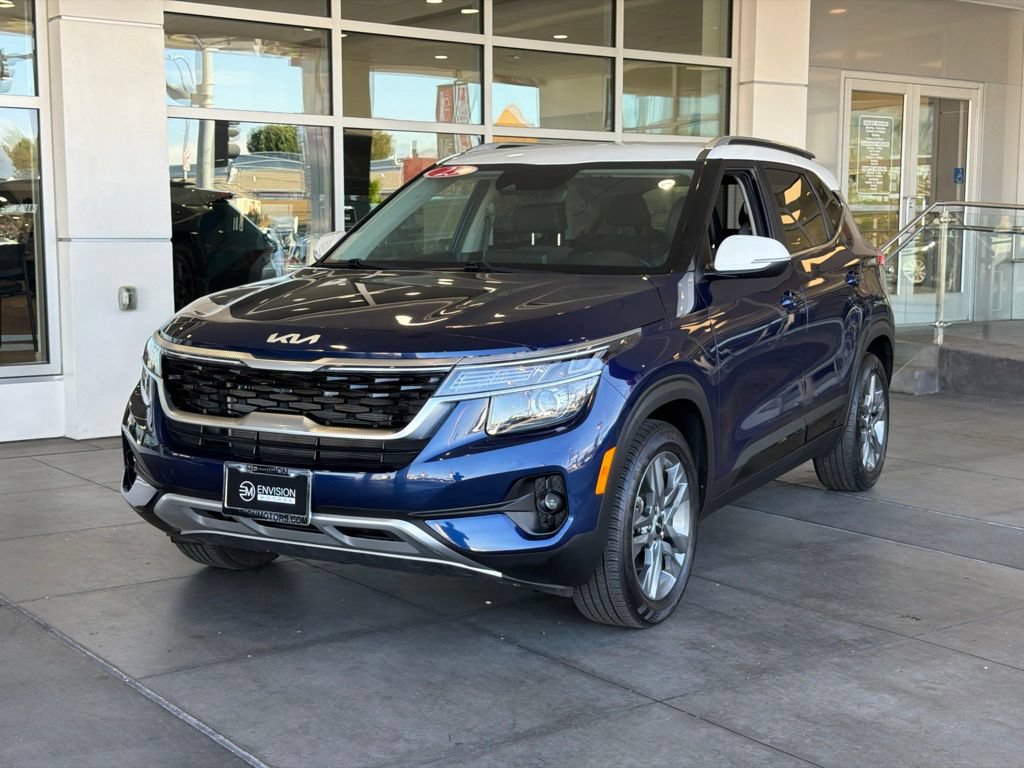 Used 2023 Kia Seltos S FWD image 2