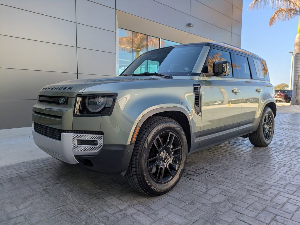 Used 2025 Land Rover Defender 110 S image 9