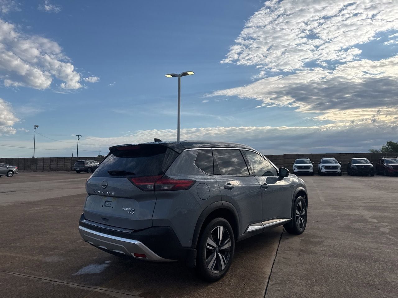 Used 2023 Nissan Rogue Platinum w/ Platinum Premium Package AWD/4WD image 22